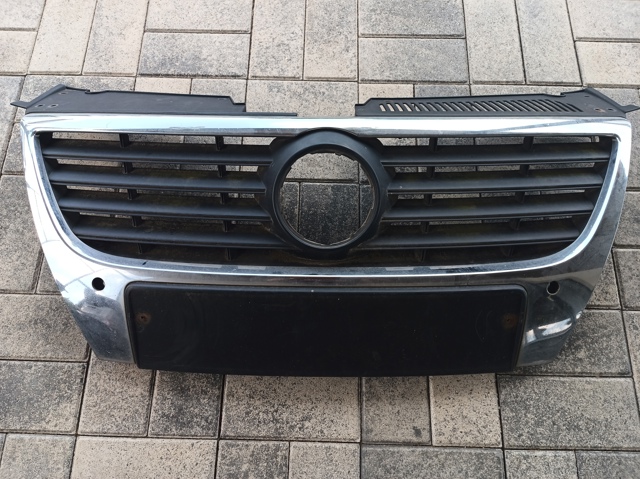 Захисна решітка радіатора 3C0853651AF VAG