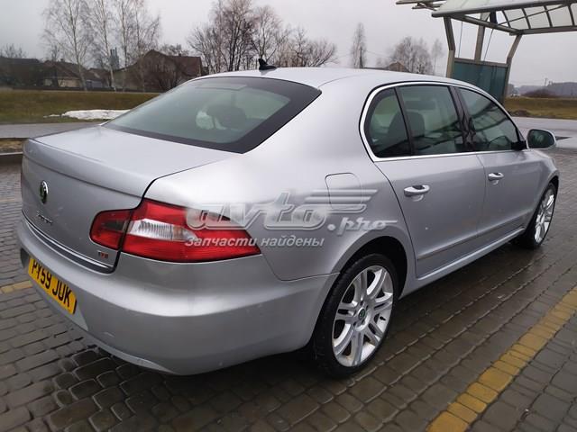 Кришка багажника кузова 3T5827024 VAG
