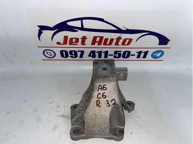 Кронштейн подушки (опори) двигуна, правої 4F0199308N VAG