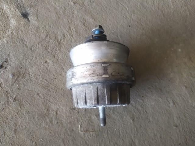 Права подушка мотора 4F0199382BT VAG