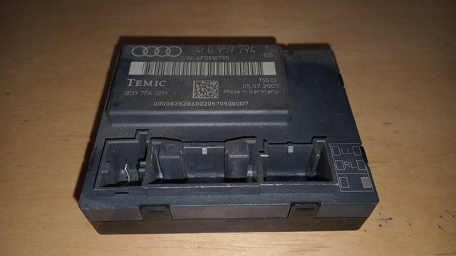 Блок комфорту задніх дверей 4F0959794 VAG