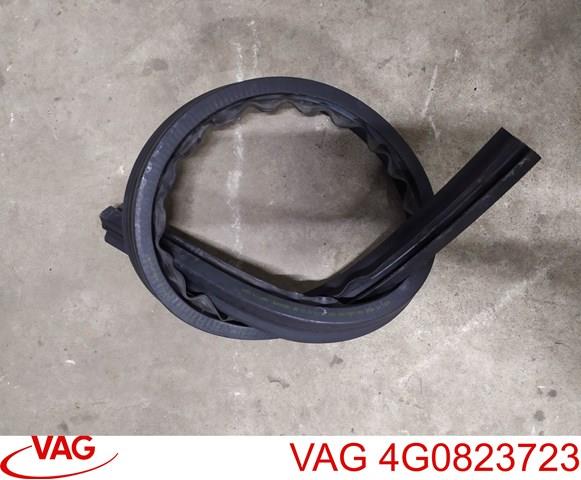 Гумка ущільнювача під капот 4G0823723 VAG