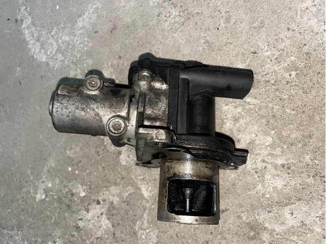Клапан EGR рециркуляції газів 8200282949 NISSAN