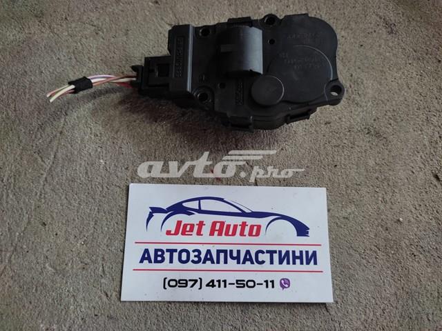 Мотор заслінки печі 8K0820511C VAG