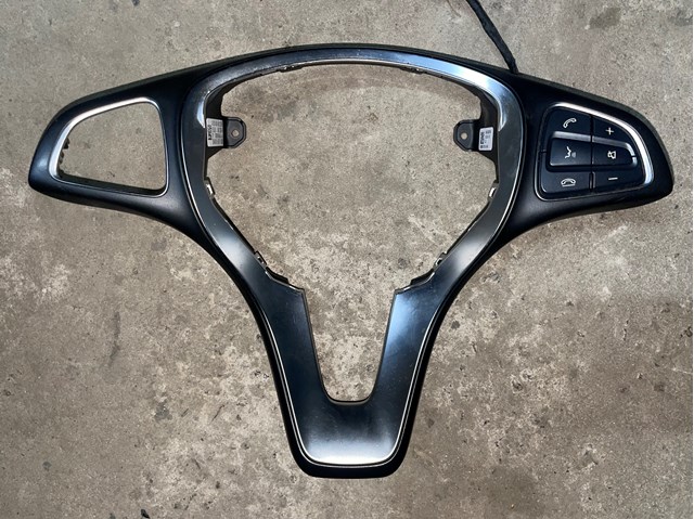 Рульове колесо A0004604603 MERCEDES