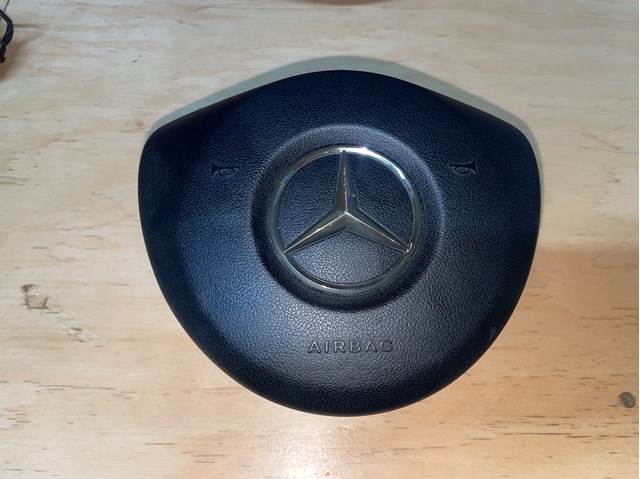 Подушка AIRBAG передня ліва A0008600700 MERCEDES