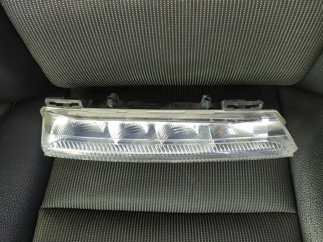 Протитуманка ліва A2049069200 MERCEDES