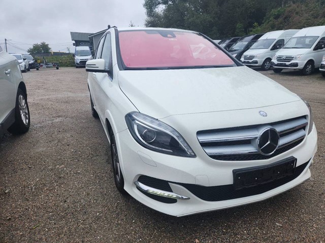 Важіль задньої підвіски нижній, лівий/правий A2463520002 MERCEDES