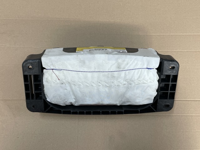 Подушка безпеки пасажира A2468600402 MERCEDES