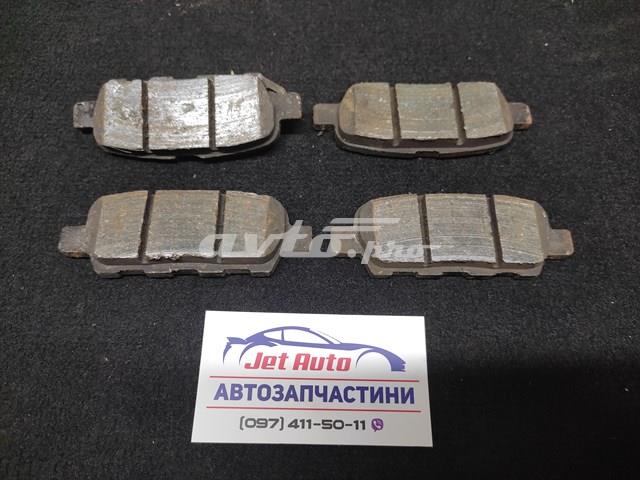 Задні гальмівні колодки D4060EM11A NISSAN
