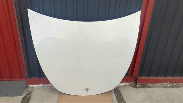 Капот 1493370E0A TESLA