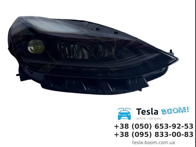 Фара передня права 151495300C TESLA