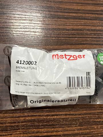 Шланг гальмівний задній, правий 4120002 METZGER