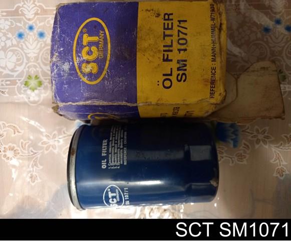 Масляний фільтр двигуна SM1071 SCT