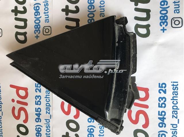 Задня кватирка права 6748778010 TOYOTA