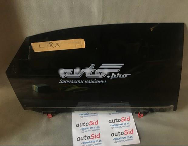 Скло задньої двері правої 6810348200 TOYOTA