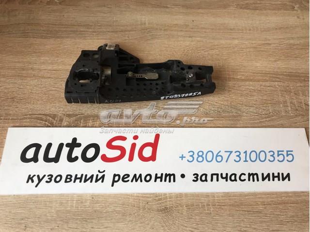 Тримач зовнішньої ручки дверей, задніх лівих 8T0837885A VAG