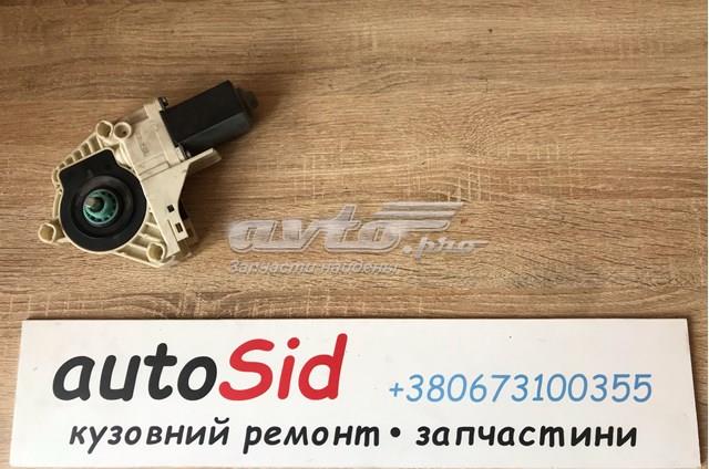 Привід ліфта передній 8T0959801B VAG