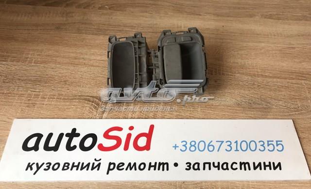 Ручка задніх (навстіж) дверей, права внутрішня A9067600061 MERCEDES