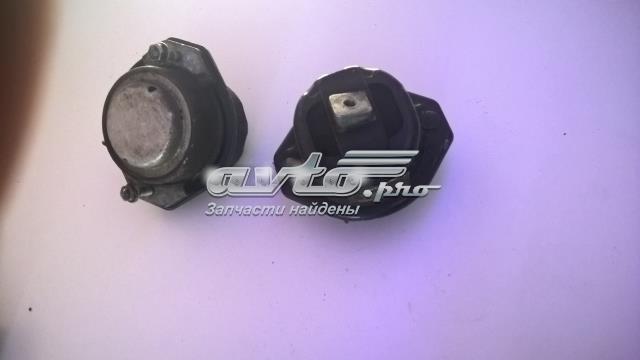 Права подушка мотора 22116754614 BMW