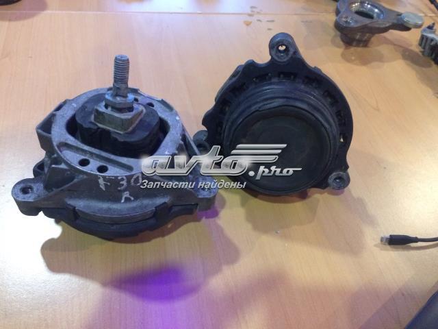 Права подушка двигуна 22116787658 BMW