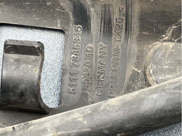 Кріплення протитуманки, лівої 51117385345 BMW