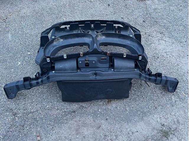 Установча панель передня 51647193192 BMW