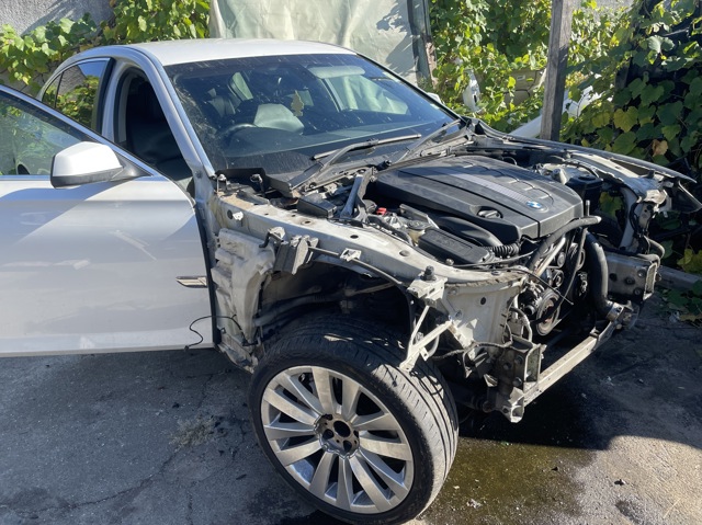 Підкрилок переднього крила, правий передній 51717185164 BMW