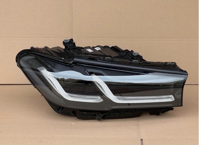 Основна фара - вставка 63118084380 BMW