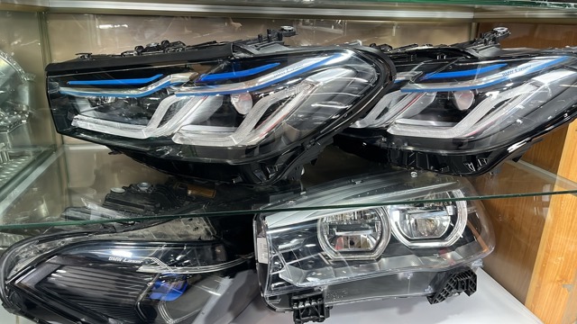 Фара ліва 63118084381 BMW