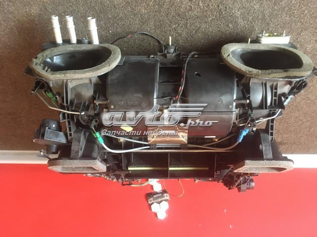 Корпус печі в зборі 64118385565 BMW