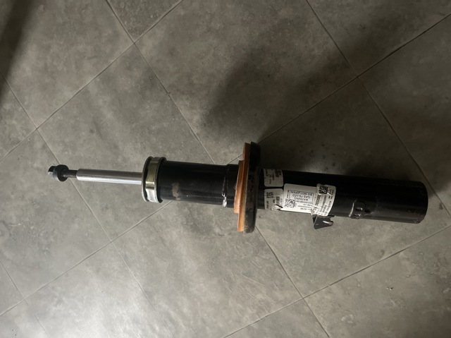 Стойка амортизатора передняя 85018248 HONDA