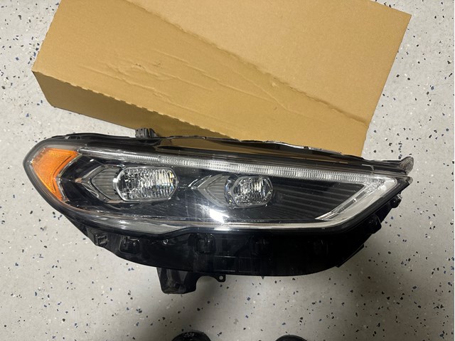 Фара дальнього світла в зборі HS7Z13008F FORD
