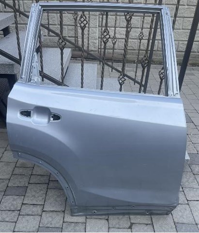 Двері задні в зборі 60409SJ0009P SUBARU