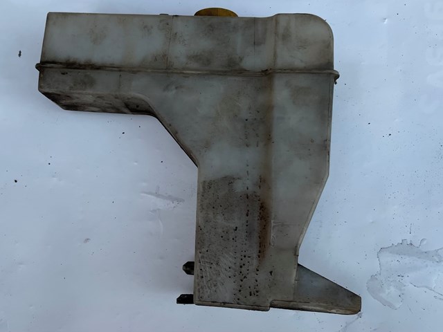Бачок розширювальний 217114U000 NISSAN