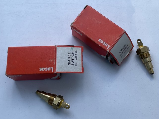 Вимикач системи охолодження SNJ202 LUCAS