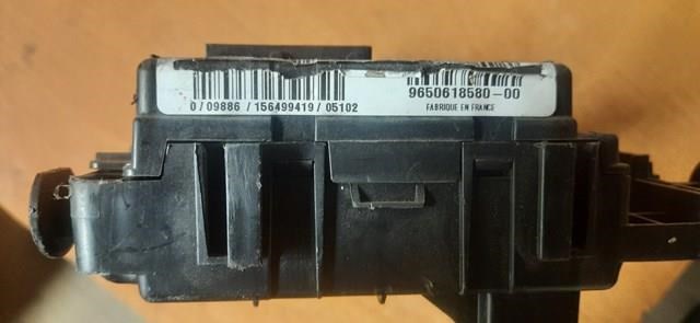 Корпус запобіжників 9650618580 PEUGEOT