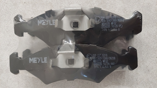 Передні гальмівні колодки 0252075318 MEYLE