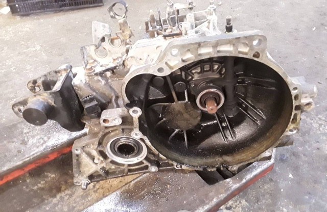 Механічна коробка перемикання передач 4300039960 HYUNDAI