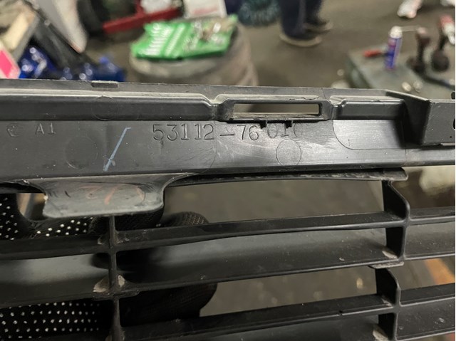 Решітка бампера нижня 5311276010 TOYOTA