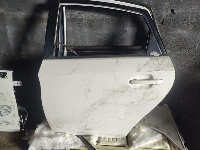 Двері задні 6700447080 TOYOTA