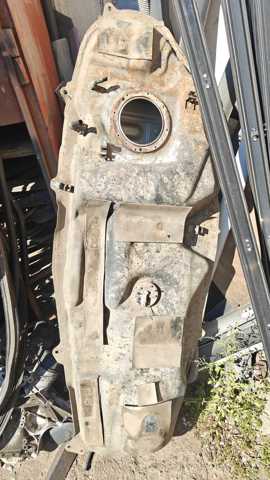 Бензобак Toyota RAV4 4