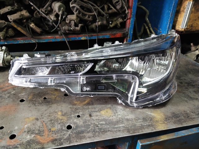 Фара основна ліва 8115002S60 TOYOTA