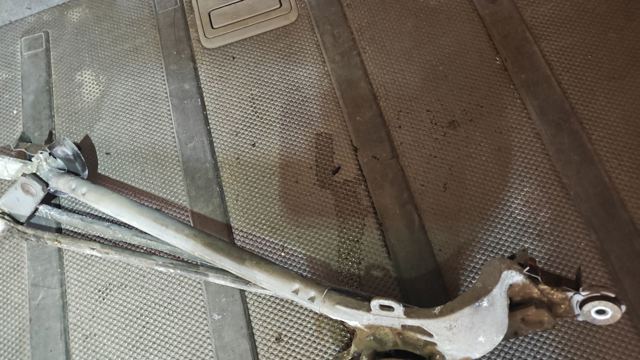 Трапеція двірників 8515042150 TOYOTA