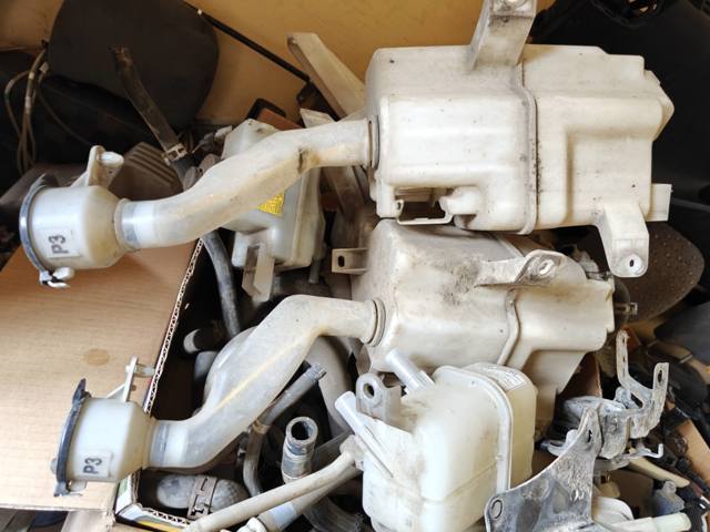 Бачок омивача лобового скла 8531547140 TOYOTA
