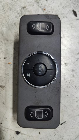 Кнопки заднього склопідйомника A1638200326 MERCEDES