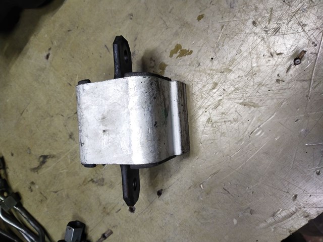 Підвіска КПП A6392420013 MERCEDES
