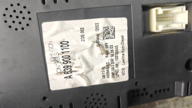 Щиток приладів додатковий A6399001100 MERCEDES