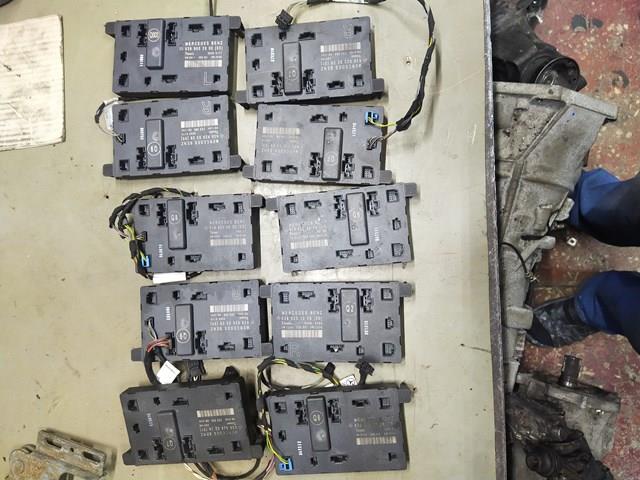 Блок комфорту передніх дверей A6399003000 MERCEDES