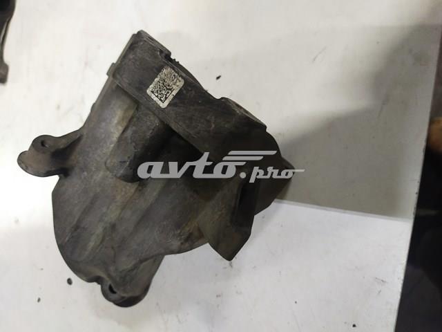 Кронштейн подушки (опори) двигуна, лівої A6512231704 MERCEDES